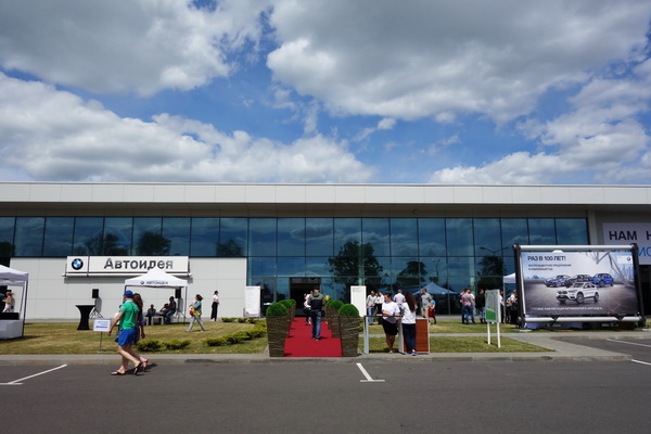 "Автоидея" празднует 100-летие BMW акциями по новым авто и сервису. Скоро мотоциклы!