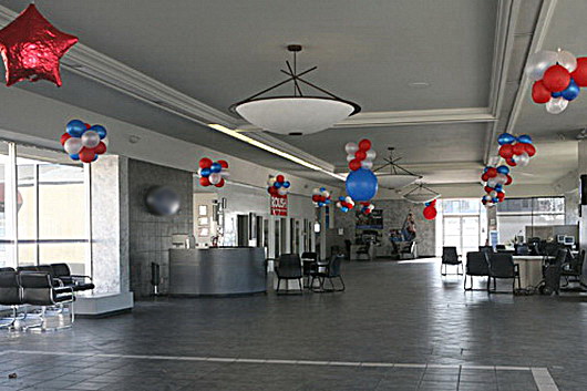 Автодилеры приостанавливают продажи новых автомобилей. Запчасти пока есть (обновлено)