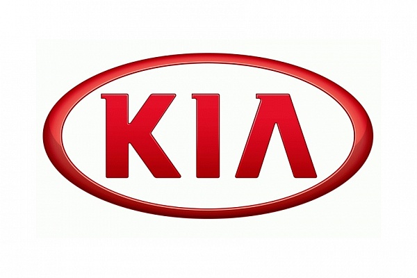KIA Rio X-Line и Sportage с выгодой до 2.500 рублей