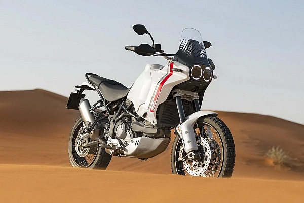 Ducati представляет новый мотоцикл для искателей приключений – DesertX