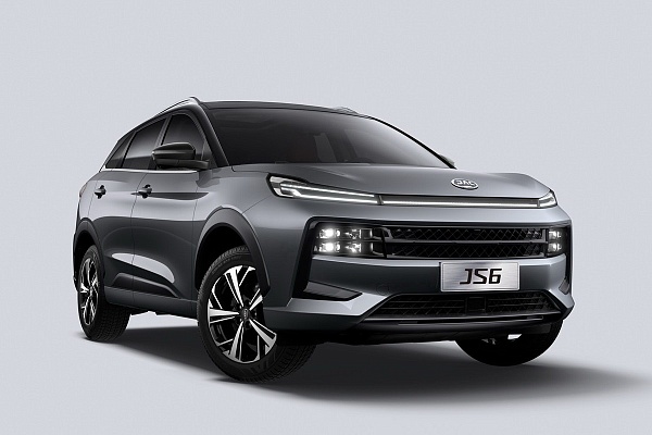 Новый кроссовер JAC JS6 стал доступнее - теперь от 82 500 белорусских рублей
