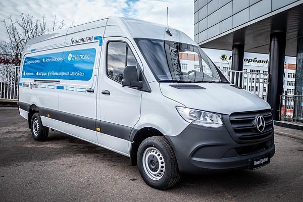 Обзор Mercedes-Benz Sprinter нового поколения - в Беларуси от 32.900 евро