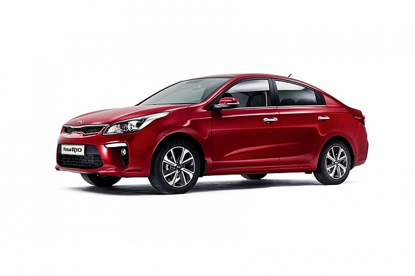 Седан KIA Rio со скидкой до 4000 рублей - до конца мая