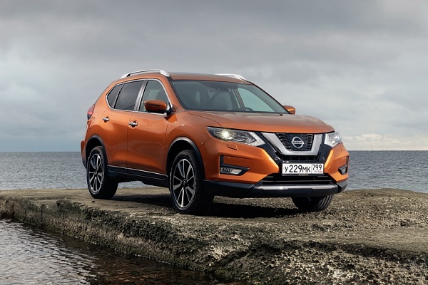 Обзор обновленного Nissan X-Trail - в Беларуси от 50.800 рублей