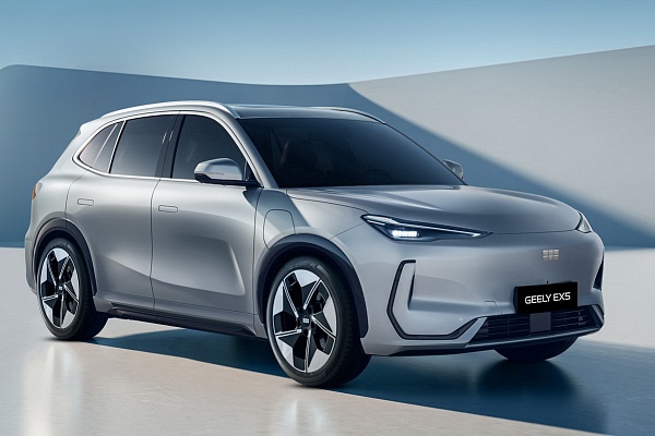 Новый электрический кроссовер Geely EX5 - теперь с увеличенной батареей и запасом хода до 550 км